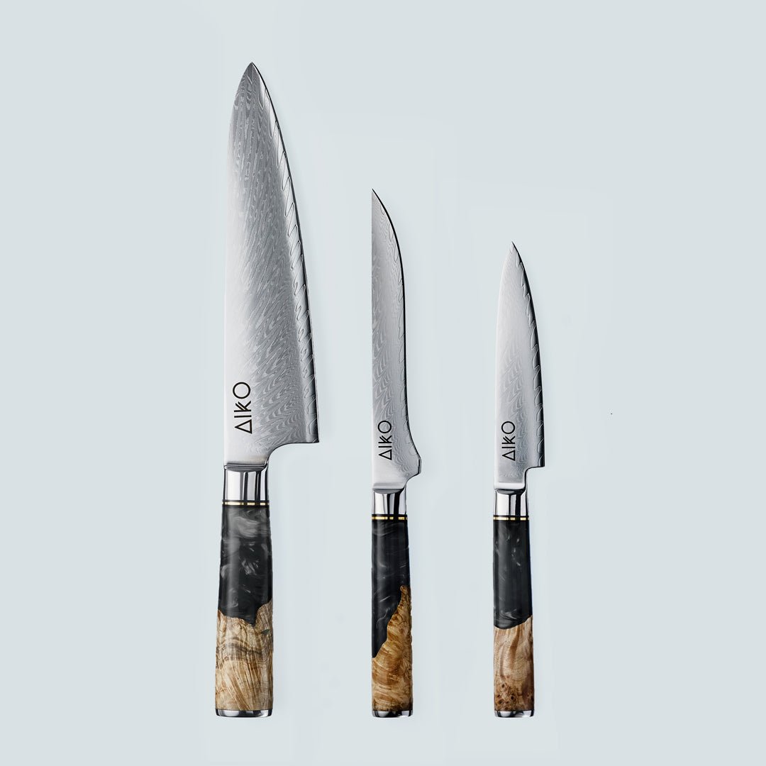 Aiko Black (あいこ, アイコ) coltello in acciaio Damasco con manico in resina nera colorata
