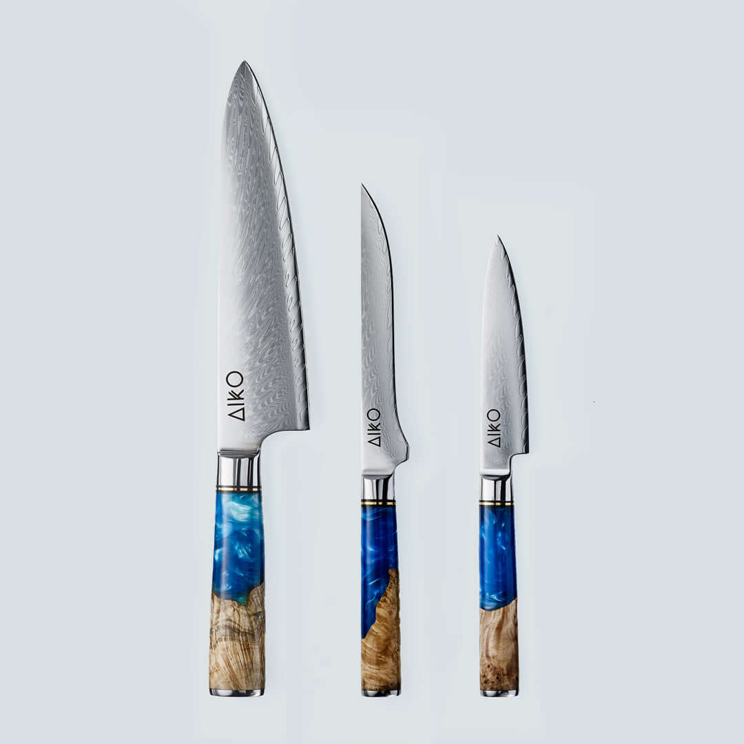 Aiko Blue (あいこ, アイコ) Damasco Knife in acciaio con maniglia di resina blu colorata