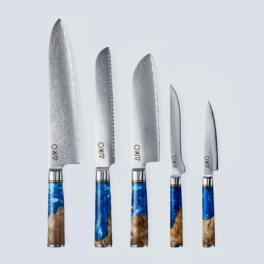 Aiko Blue (あいこ, アイコ) Damasco Knife in acciaio con maniglia di resina blu colorata