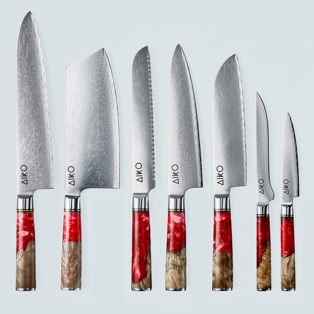 Aiko rosso (あいこ, アイコ) coltello in acciaio damasco con manico in resina rossa colorata