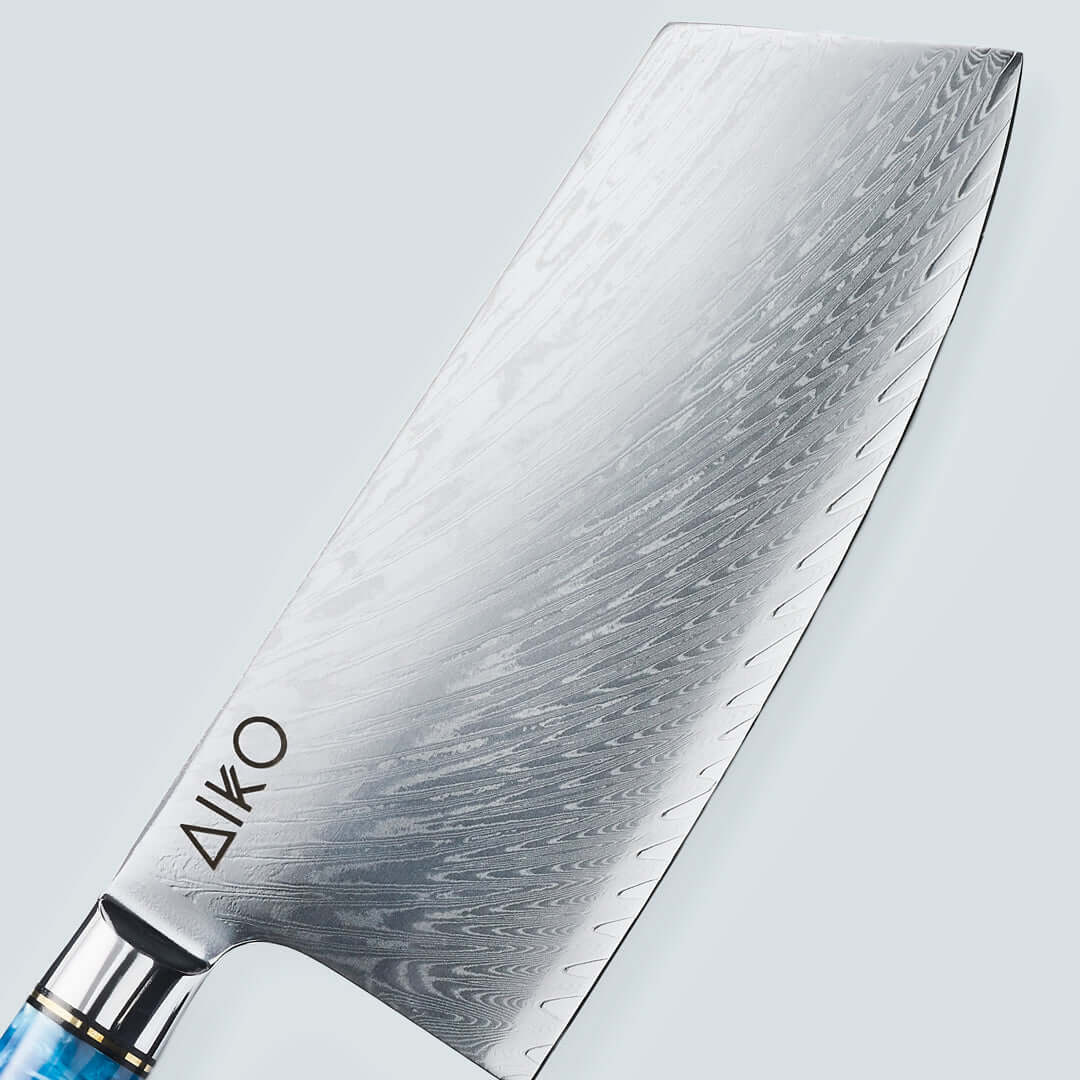 Aiko Blue (あいこ, アイコ) Damasco Knife in acciaio con maniglia di resina blu colorata