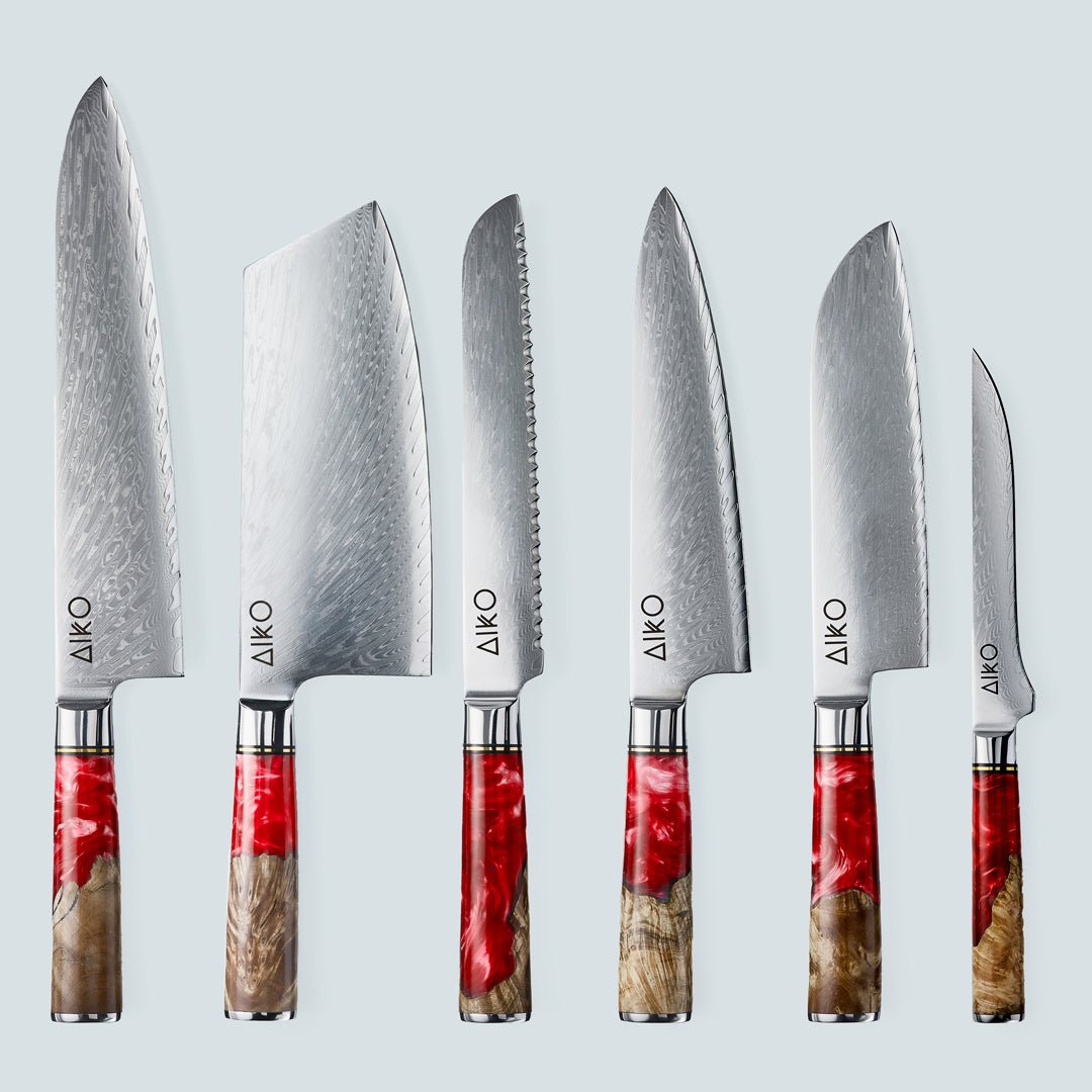 Aiko rosso (あいこ, アイコ) coltello in acciaio damasco con manico in resina rossa colorata