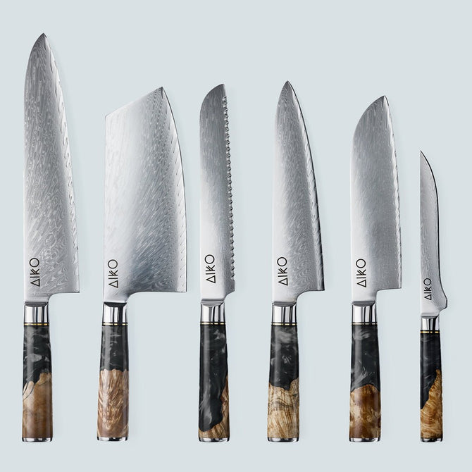 Coltello Aiko in Acciaio Damasco Nero con Manico in Resina Nera Colorata