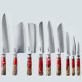 Coltello Aiko in acciaio damasco rosso con manico in resina colorata rossa